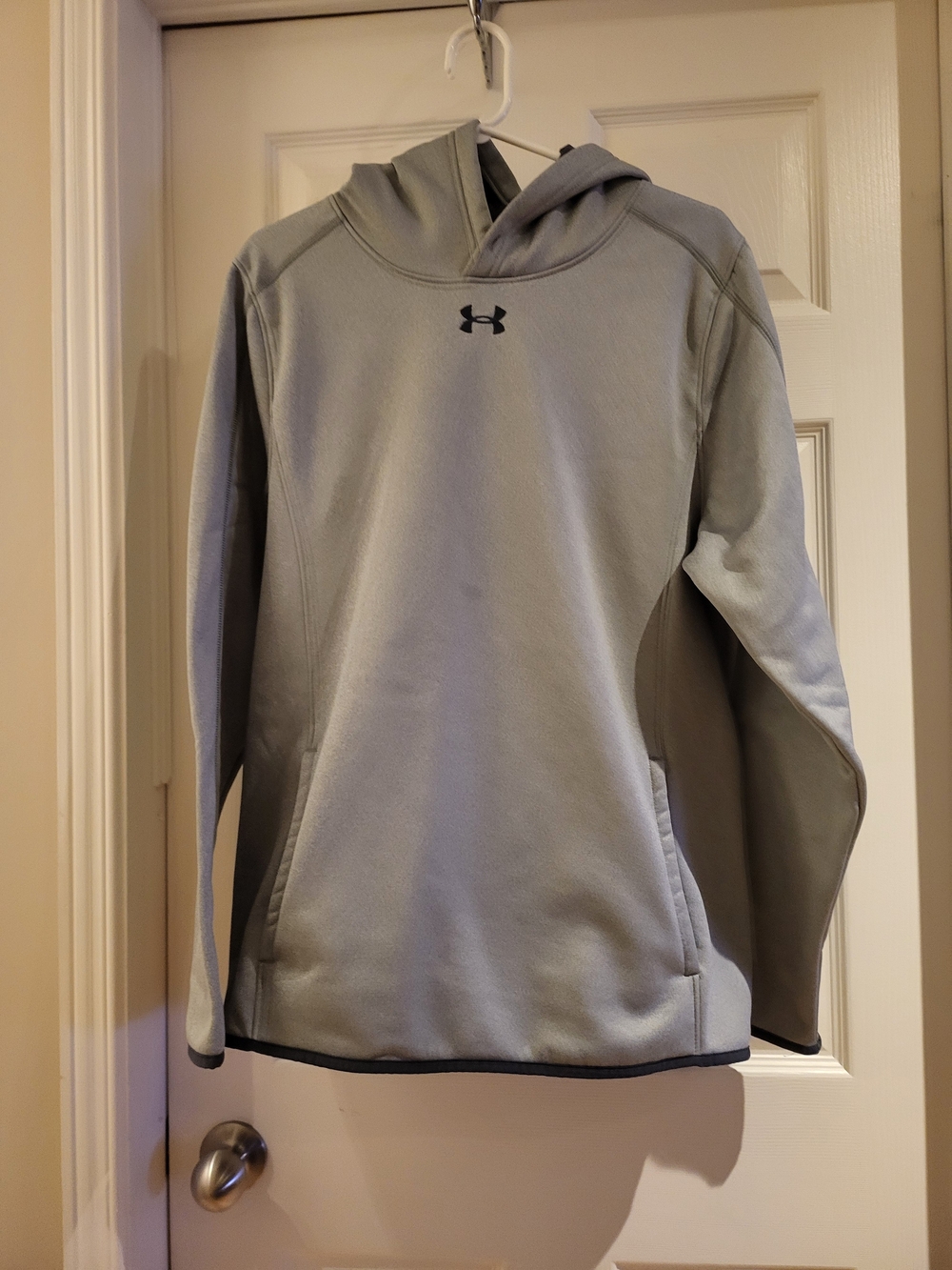 Under Armour Men's Small Gray Hooded Performance Pullover Sweater